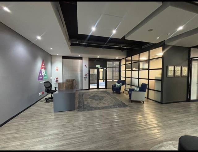 765M² OFFICE TO LET IN DURBANVILLE CENTRAL